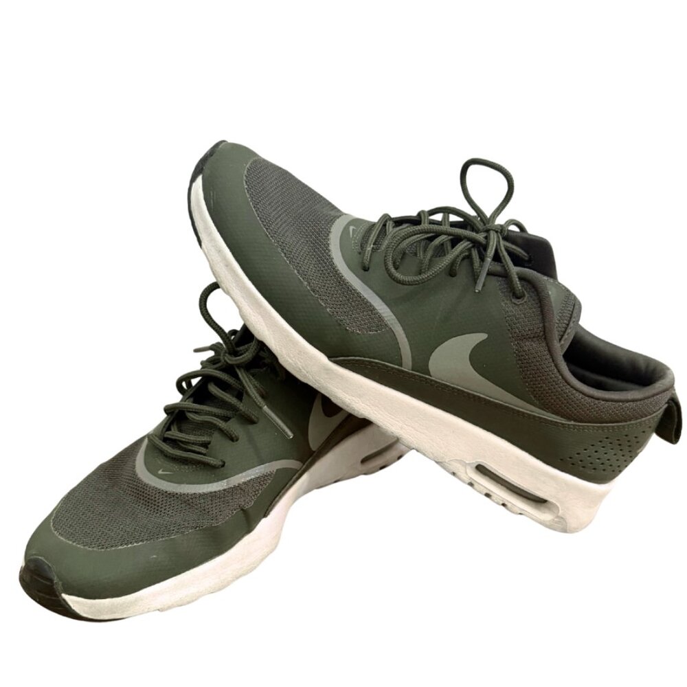 Women's Green Nike Tennis Shoes